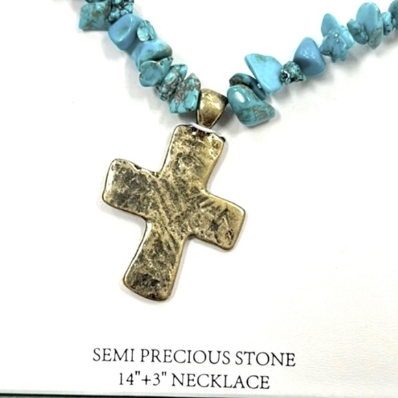 💙🔹️ATTERRI🔹️Gorgeous Turquoise  Gold Cross Semi Precious Stone 14" Necklace - Picture 3 of 7